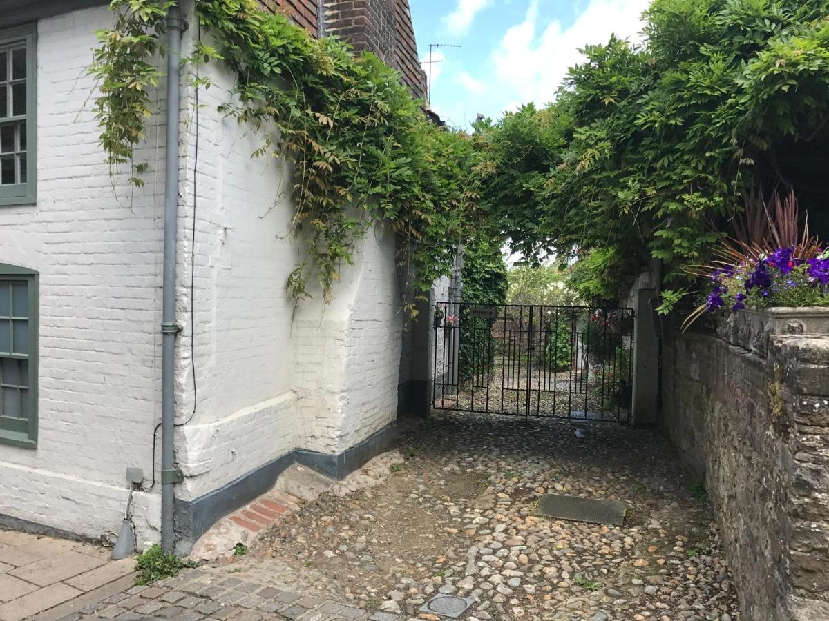 The Tea House Bed & Breakfast Rye Bagian luar foto